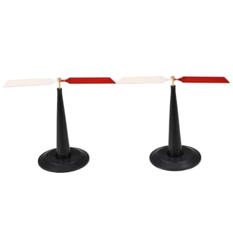 Magnetnål på fot, 2 stk