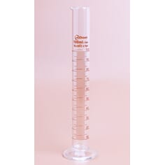 Målesylinder 100 ml med helletut, pk. á 2 stk