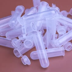 Reagensrør med hengslet lokk, 7 ml, 200 stk