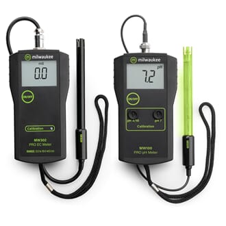 Ledningsevne- og pH-måler i koffert